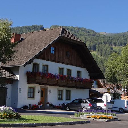 Апартаменты Haus Edelweiss Санкт-Маргаретен-им-Лунгау Экстерьер фото