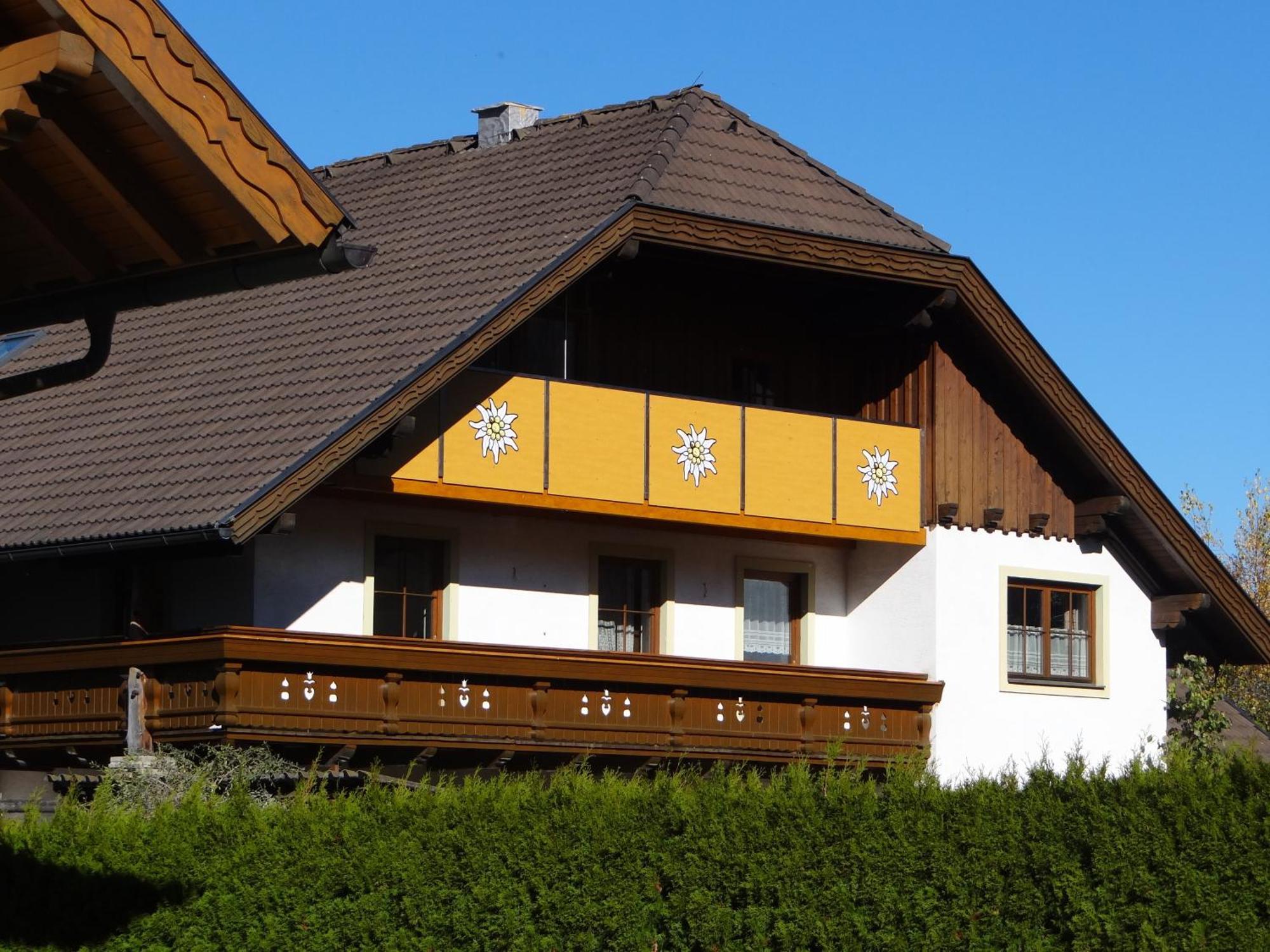 Апартаменты Haus Edelweiss Санкт-Маргаретен-им-Лунгау Экстерьер фото
