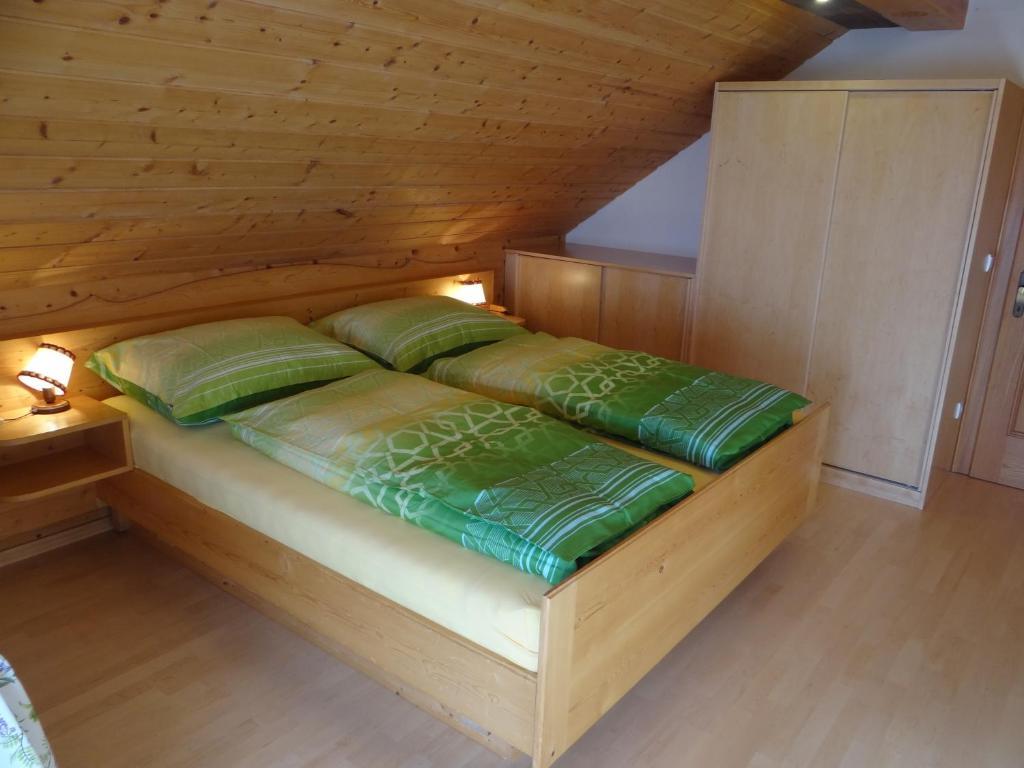 Апартаменты Haus Edelweiss Санкт-Маргаретен-им-Лунгау Номер фото